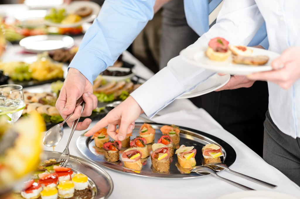 How to Choose the Perfect Food Options for Your Event?